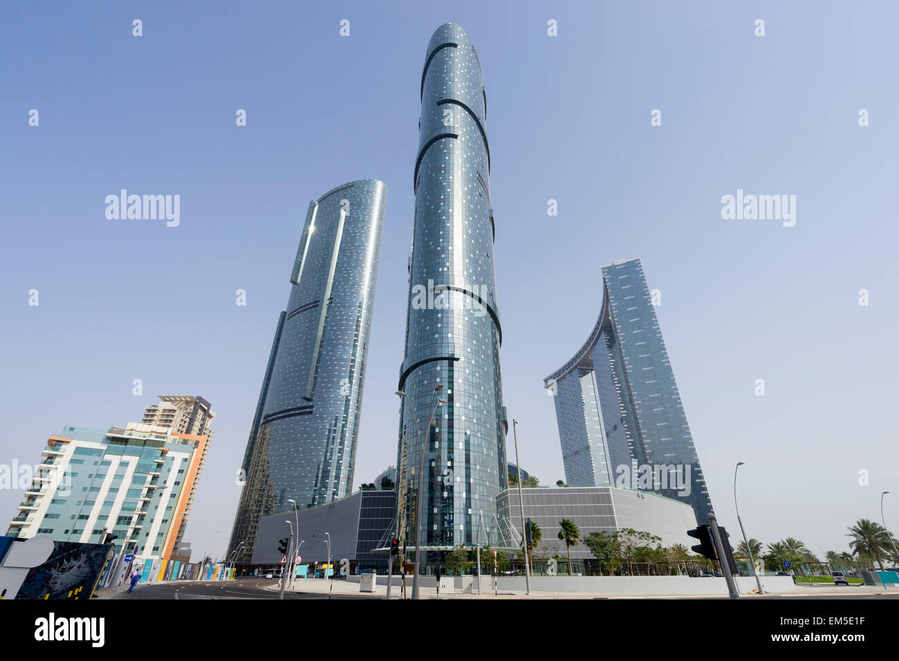 Nuovo Sun e Sky Towers appartamento grattacieli su Al Reem Island in Abu Dhabi Emirati Arabi Uniti Foto Stock