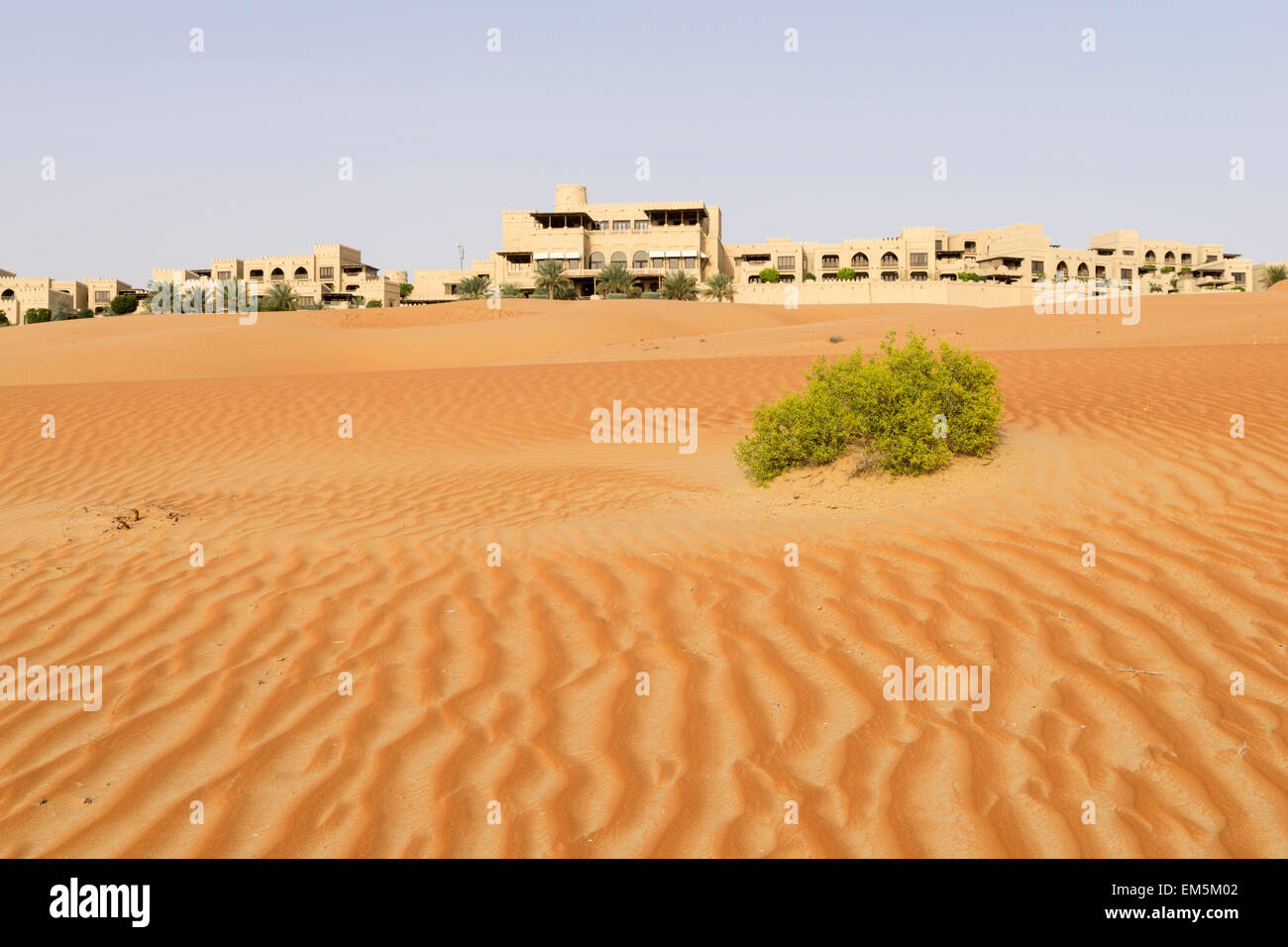 Qasr al Sarab Hotel da Anantara in Empty Quarter di Abu Dhabi Emirati Arabi Uniti Foto Stock