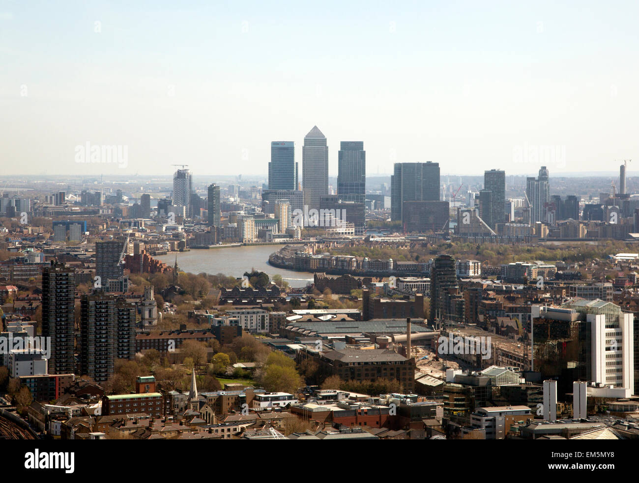 Sky Garden di Londra - Walkie-Talkie vista di Canary Wharf elevato aumento di blocchi Foto Stock