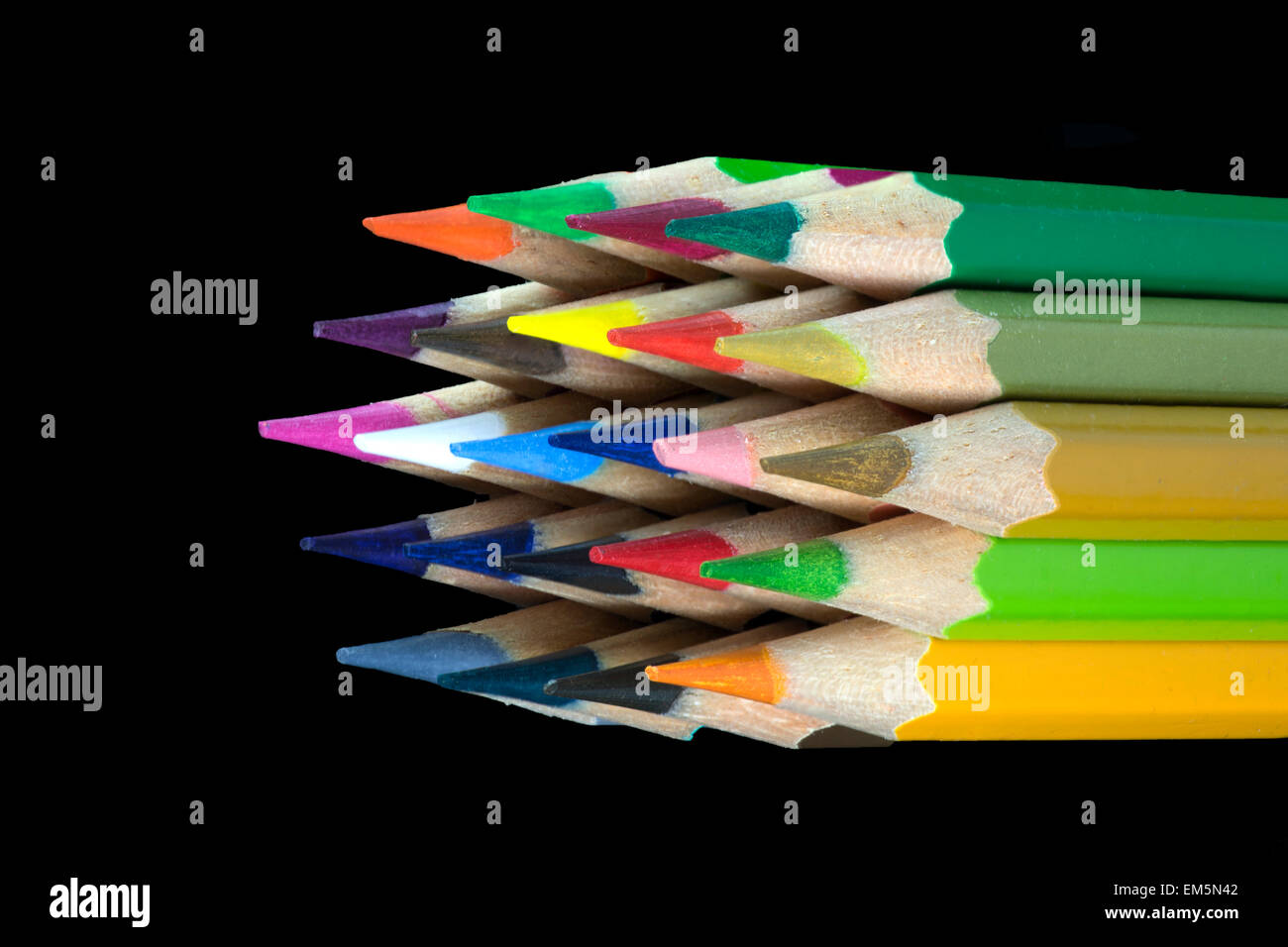 Pila di 24 matite colorate Foto Stock