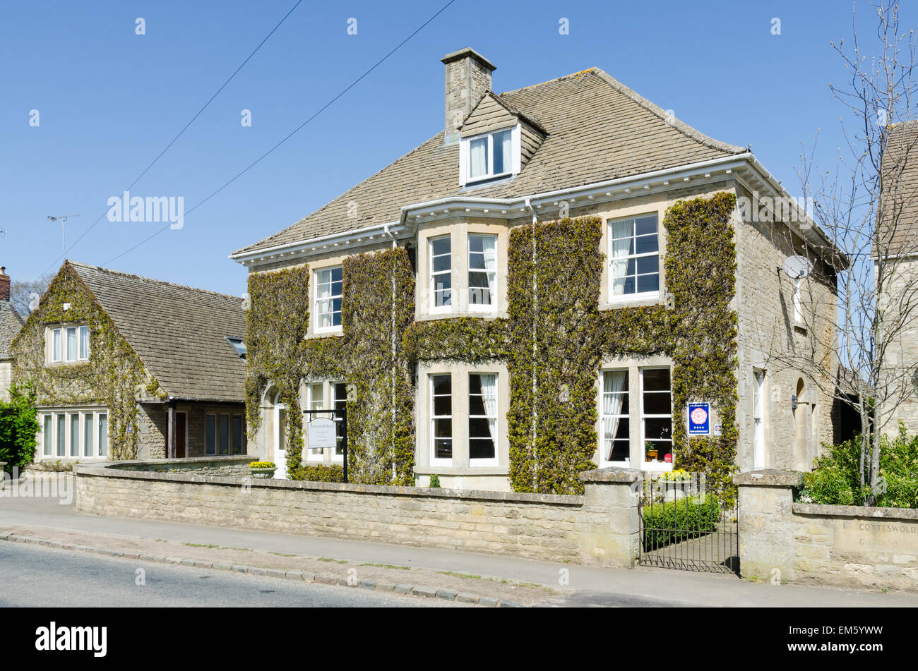 Cotteswold House Bed and breakfast nella città di Cotswold di Bibury vicino a Cirencester Foto Stock