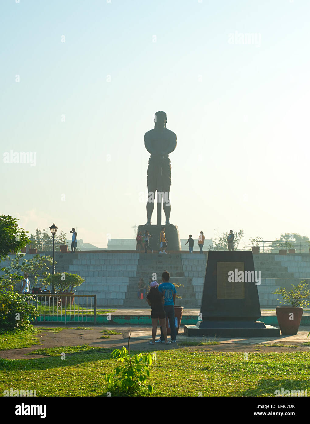 La statua di sentinella della libertà (statua di Lapu Lapu-) nel Luneta Park, Metro Manila, Filippine Foto Stock