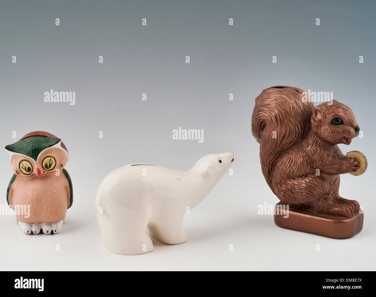 Varie caselle di denaro e piggy-bank Foto Stock