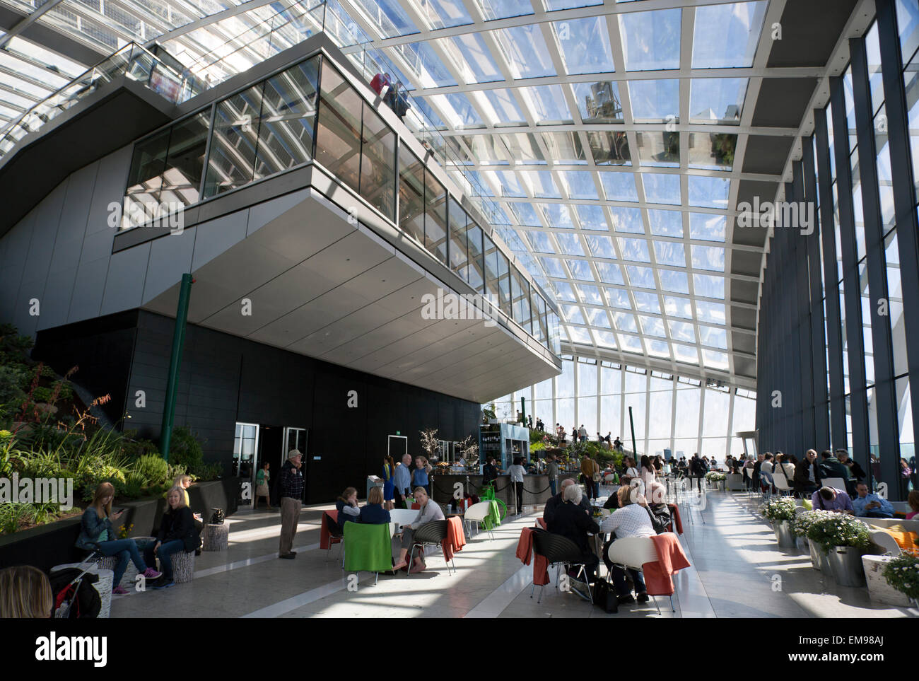 Sky Garden all'interno del walkie talkie building, Londra Foto Stock