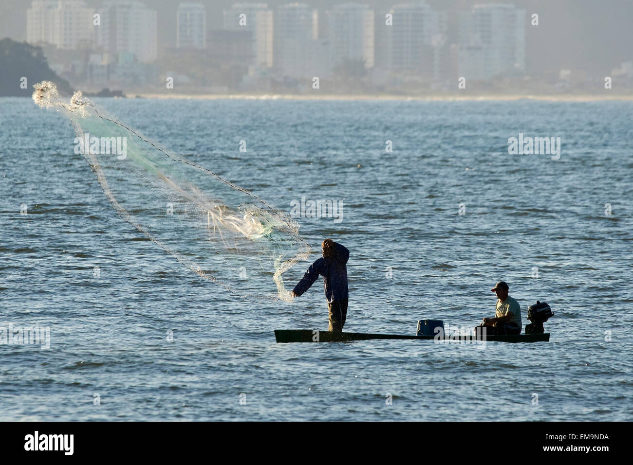 pesca con la rete da lancio