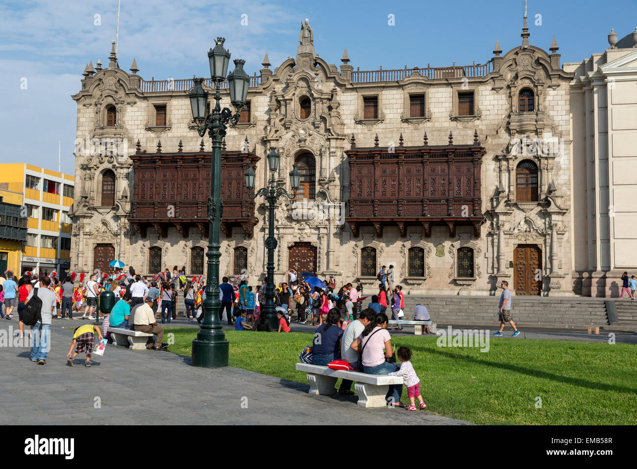 Lima, Perù. Palazzo Arcivescovile, sulla Plaza de Armas. Foto Stock