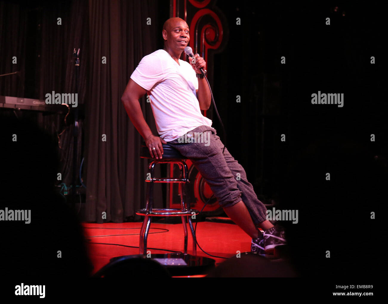 Il comico Dave Chappelle si ferma da Red Grant's "Black Out martedi' alla famosa in tutto il mondo Comedy Store su Sunset Boulevard con: Dave chappelle dove: Santa Monica, California, Stati Uniti quando: 07 Ott 2014 Foto Stock