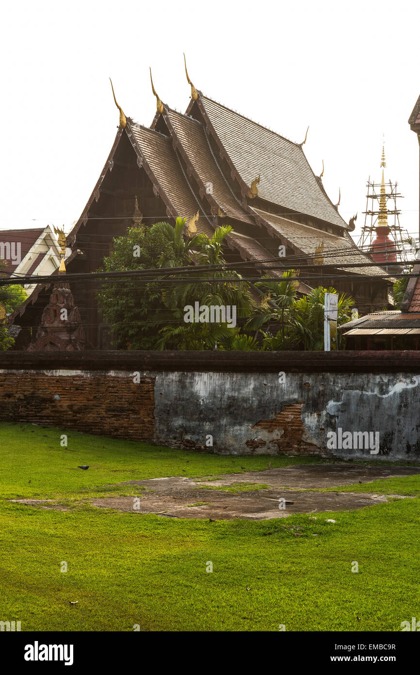 Wat Pan Thao, un tempio buddista nella città vecchia di Chiang Mai, Thailandia Foto Stock