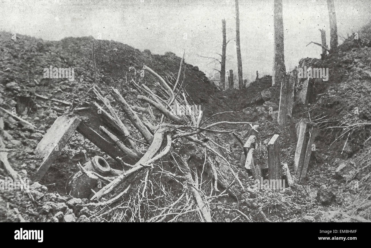 Dopo il bombardamento - questo è ciò che i grandi cannoni per la campagna francese - La Prima Guerra Mondiale Foto Stock