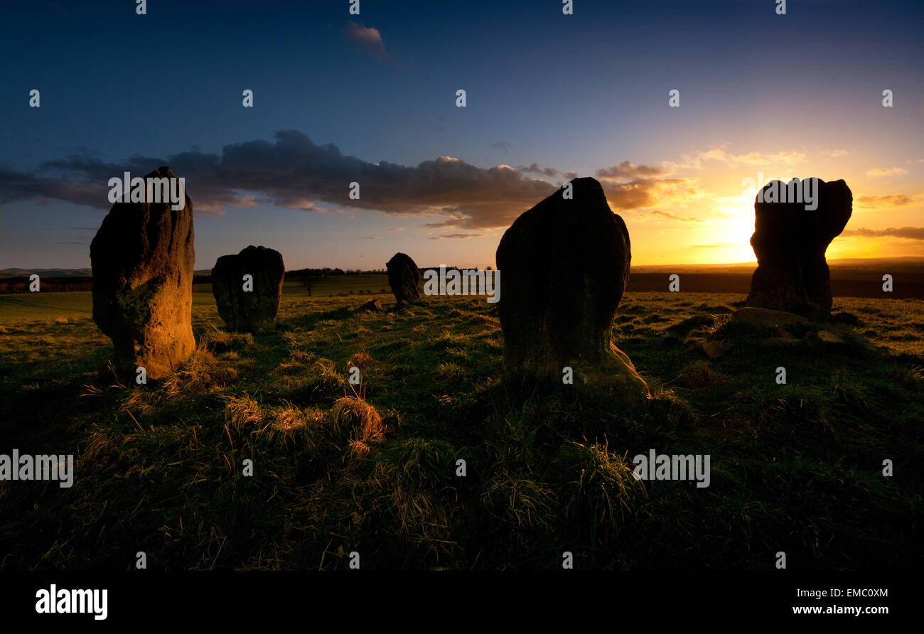 Standing stone circle vicino a Duddo nel nord di Northumberland. Questo sito neolitihic è raramente visitato. Foto Stock