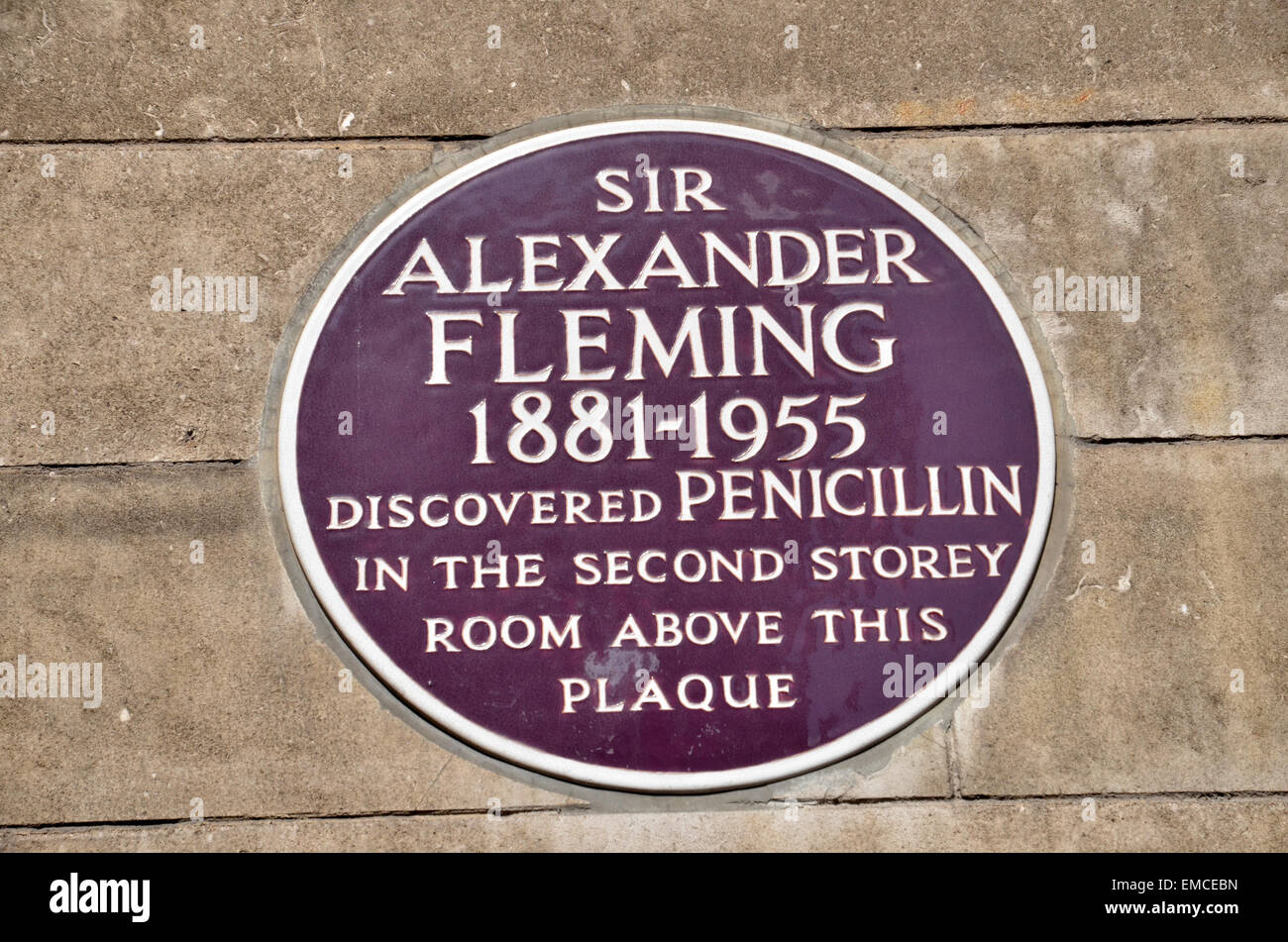 Una lapide che ricorda Sir Alexander Fleming alla scoperta della penicillina a St. Mary's Hospital Paddington nel 1928. Foto Stock
