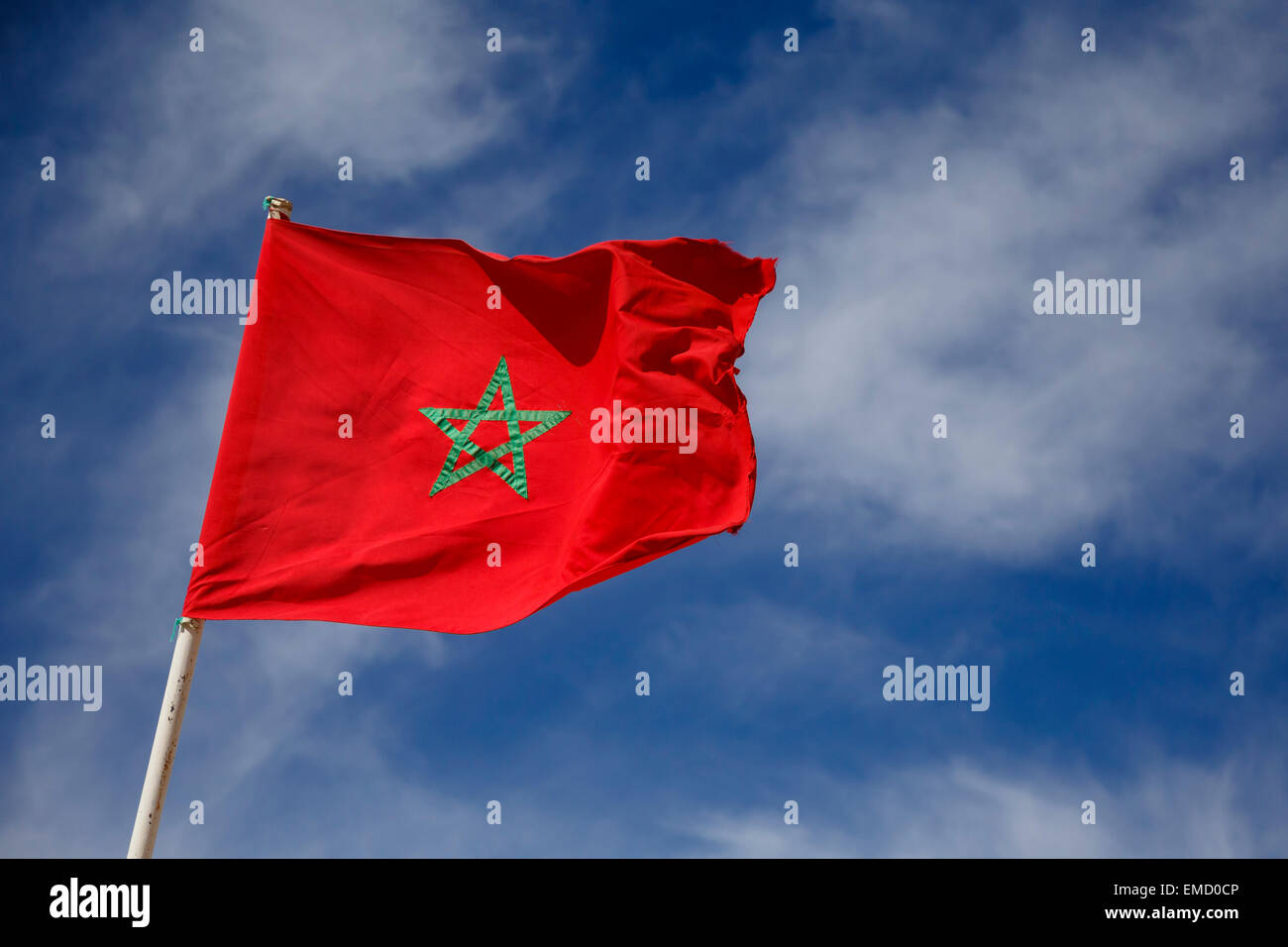 Il Marocco, Bandiera marocchina nel cielo Foto Stock
