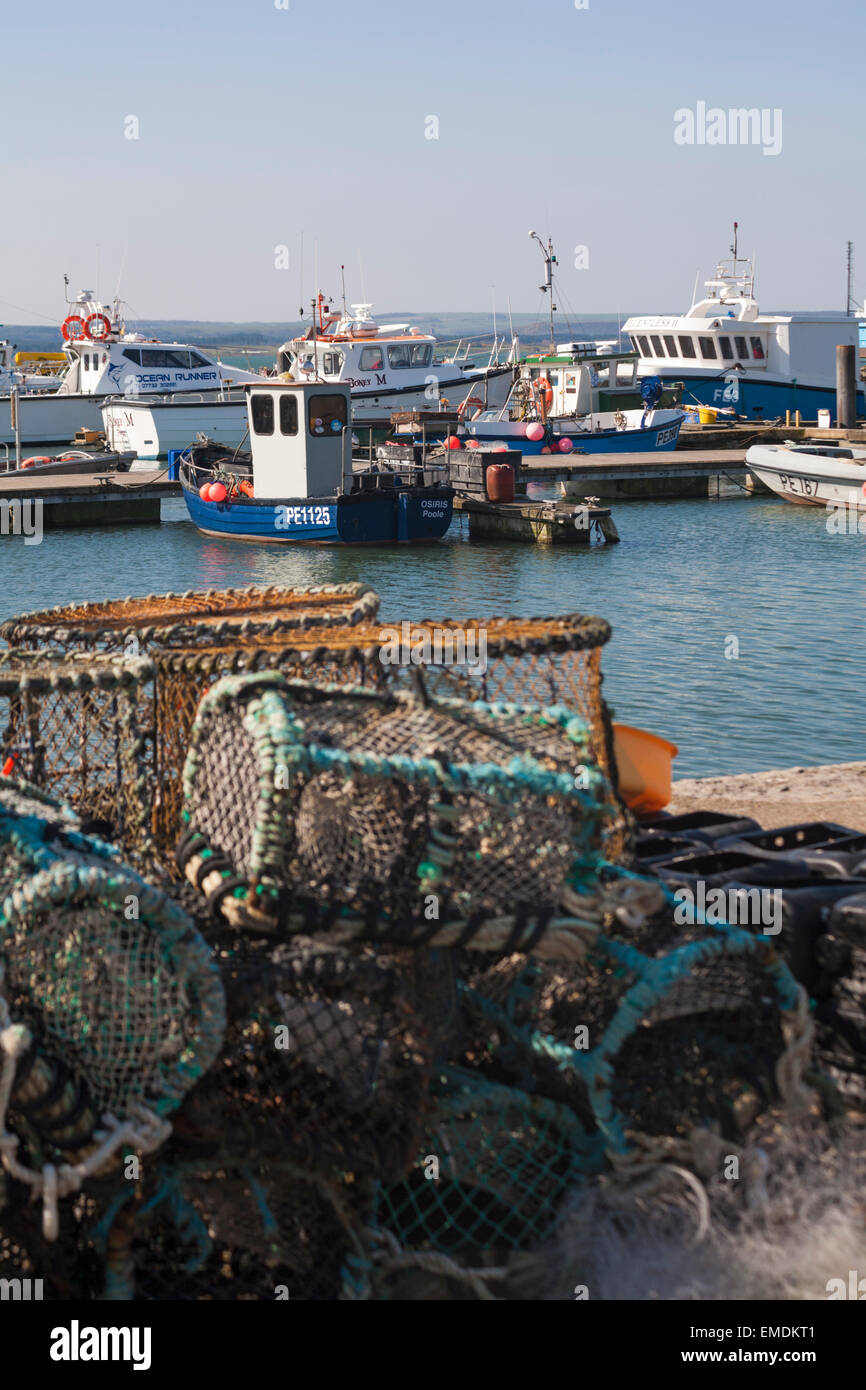 Barche da pesca a Poole Quay nel mese di aprile Foto Stock