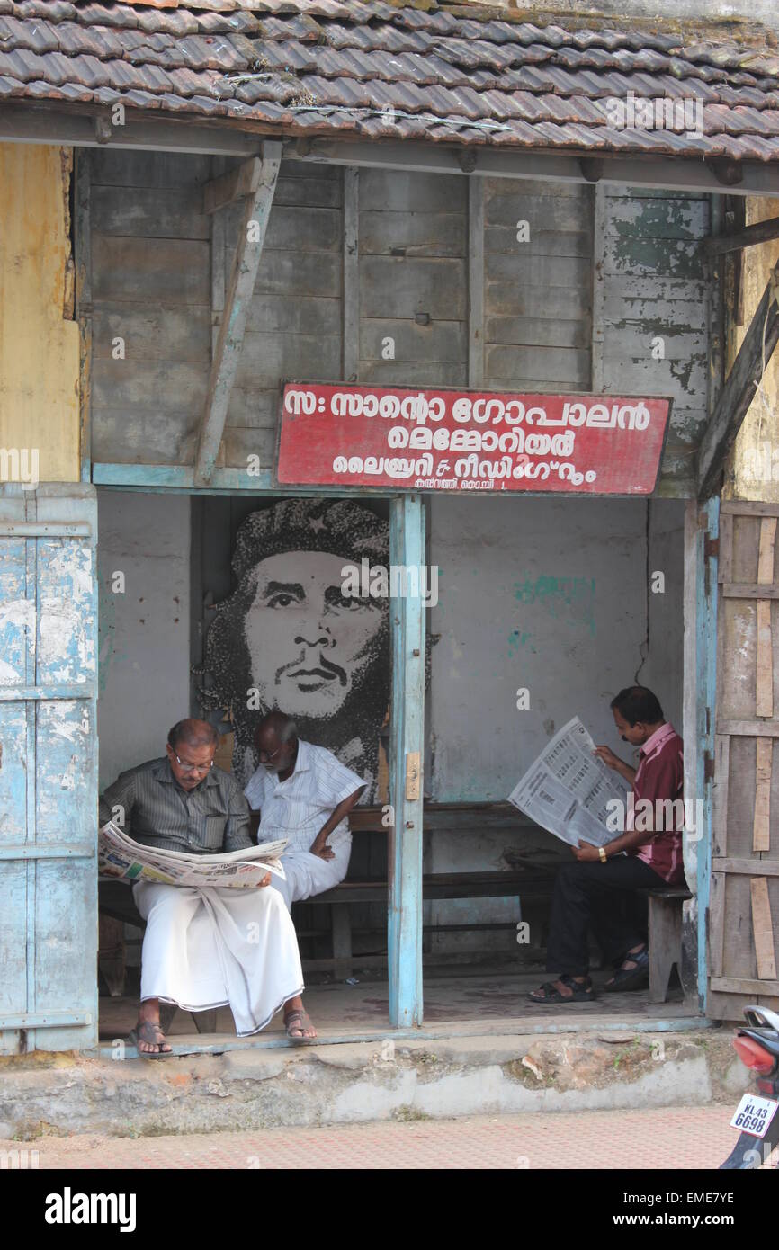 Una sinistra appoggiata sala lettura aprire la strada a Fort Cochin Foto Stock
