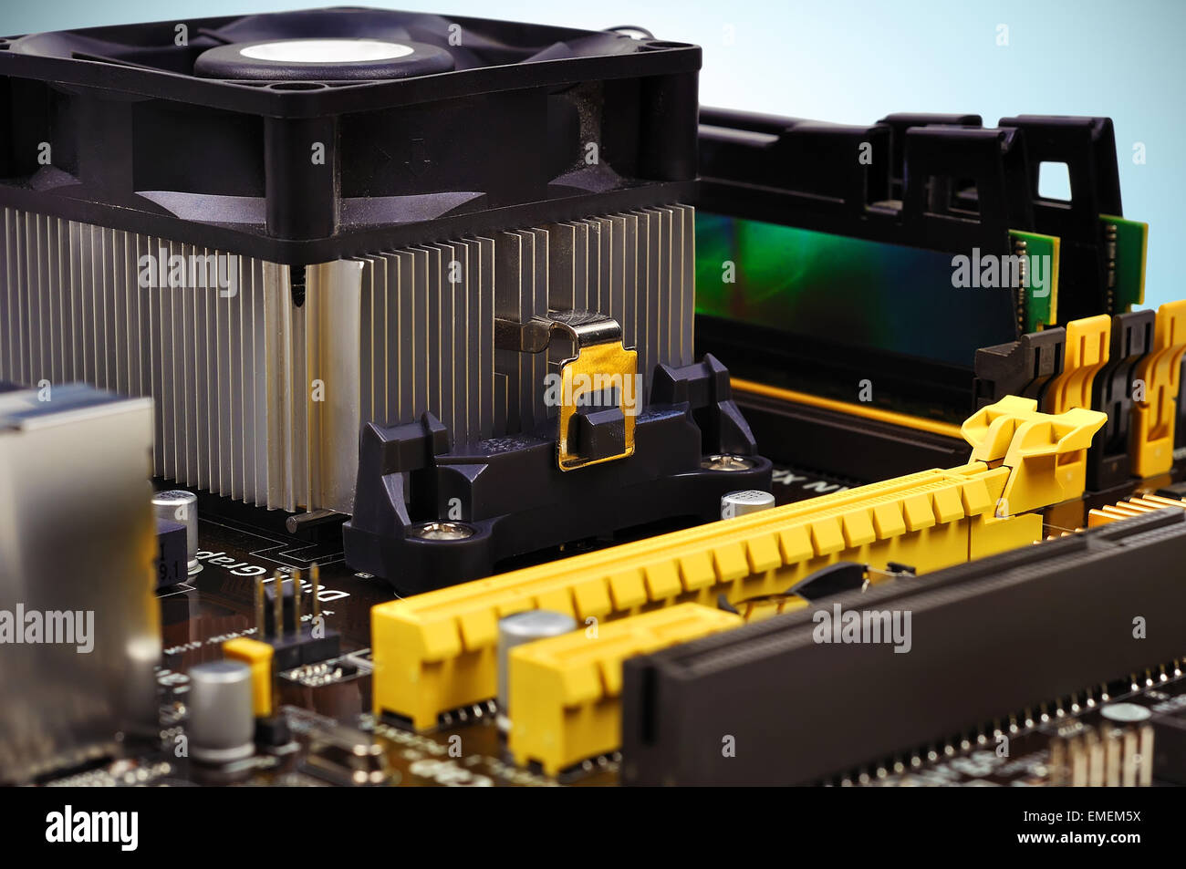 Computer con scheda madre CPU COOLER, close up Foto Stock