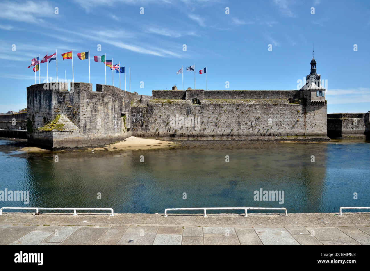 Ville vicino (città murata) di Concarneau, comune nel dipartimento di Finistère Bretagna nel nord-ovest della Francia Foto Stock