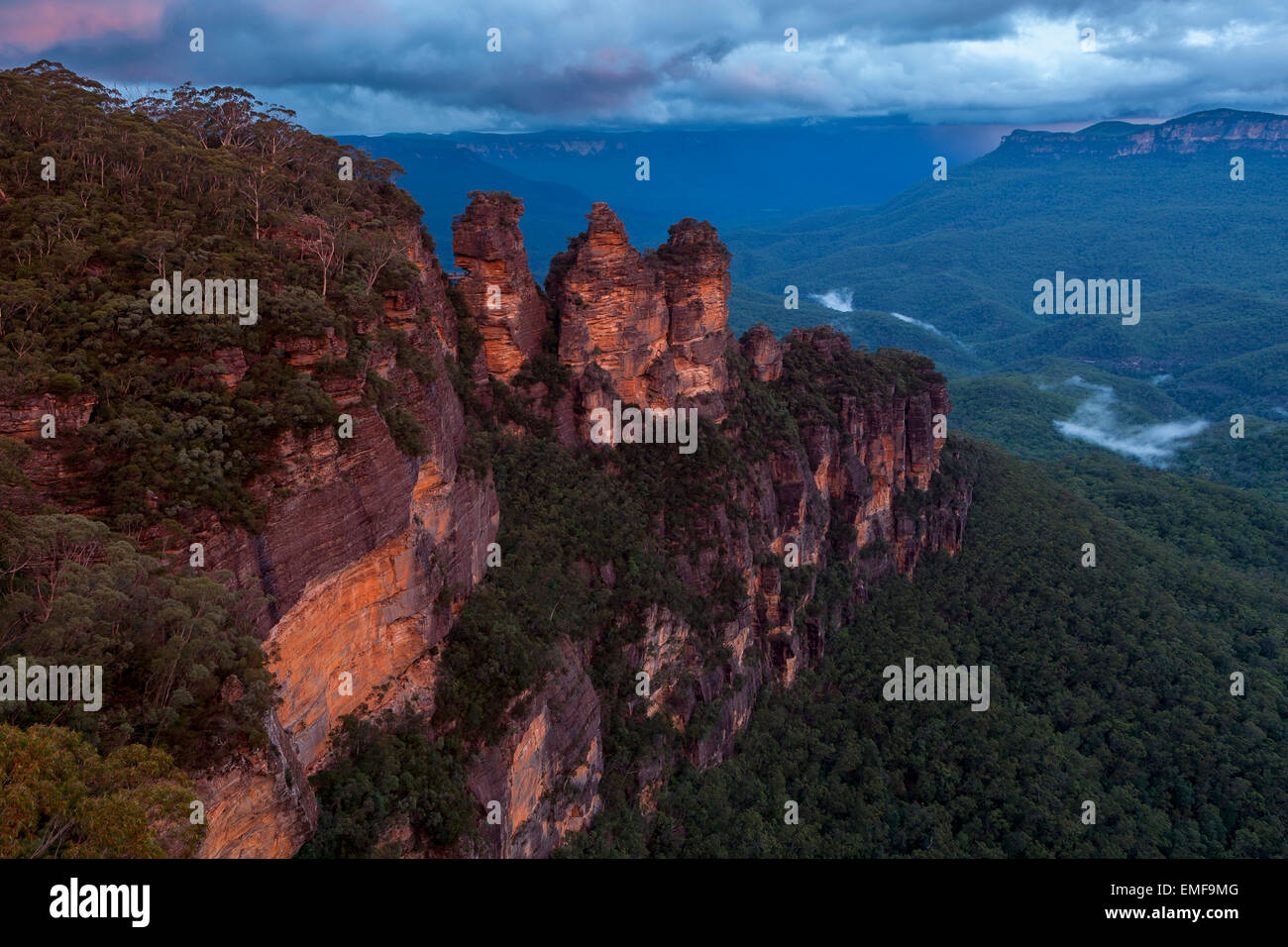 Le tre sorelle - Il Parco Nazionale Blue Mountains - NSW - Australia Foto Stock