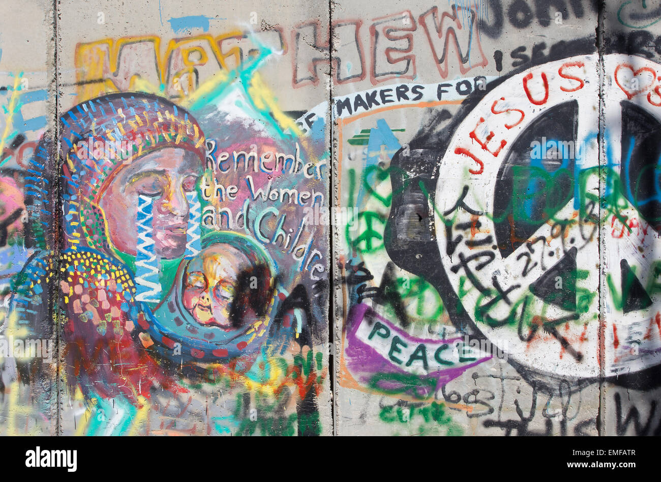 Betlemme, Israele - 6 Marzo 2015: il dettaglio di graffitti sulla barriera di separazione Foto Stock