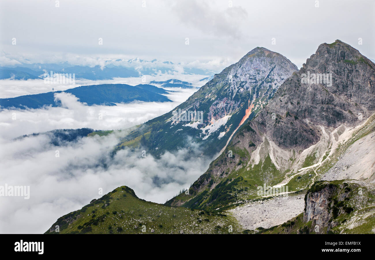 Alpi sotto il fronte sud del massiccio Dachstein - Austria Foto Stock