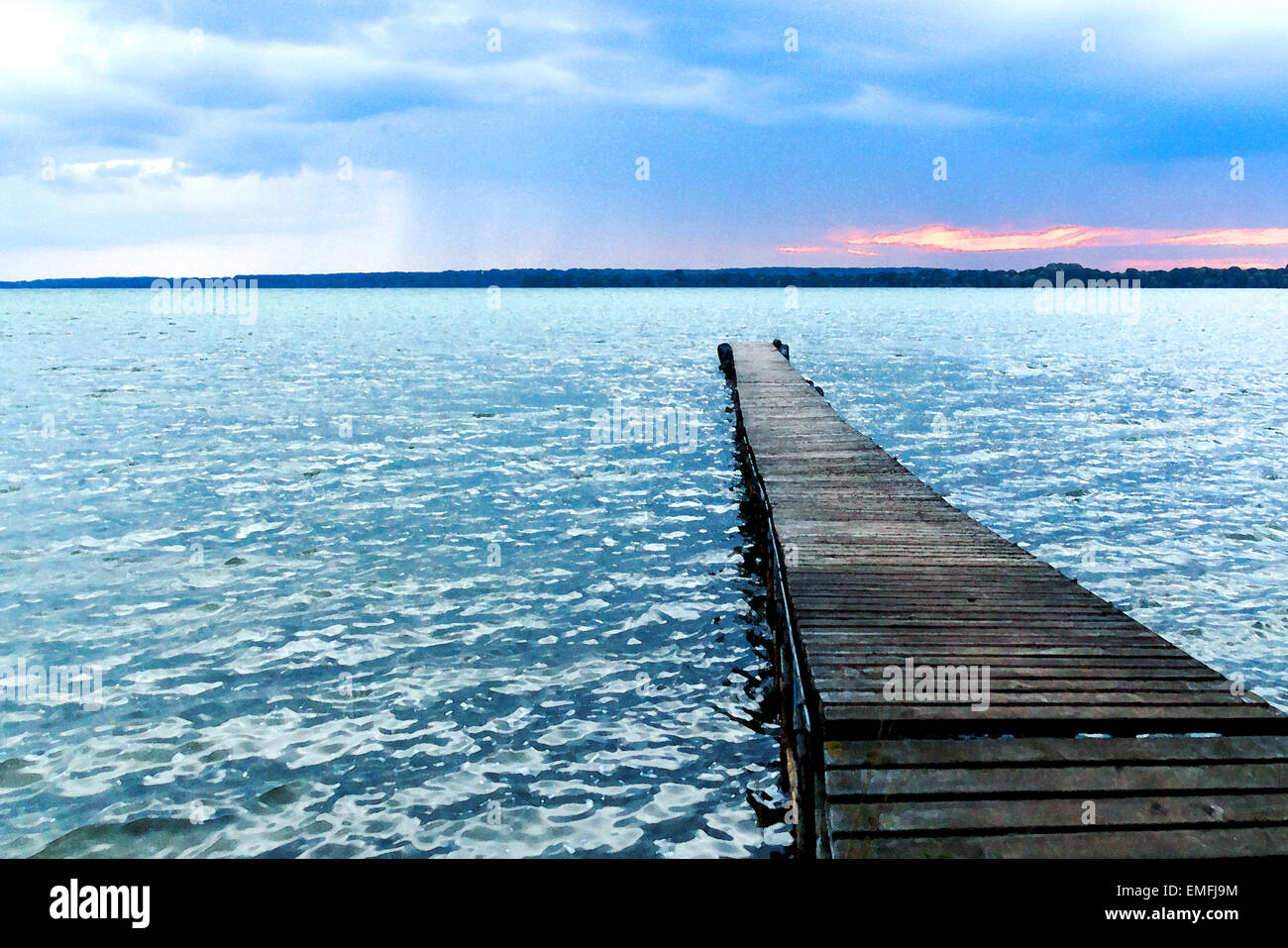 La pittura ad acquerello di un molo presso un lago durante il tramonto Foto Stock