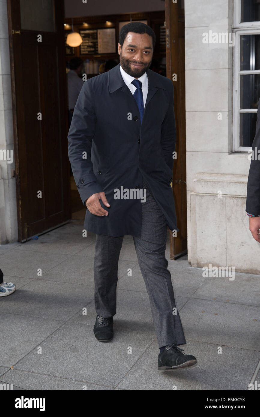 Chiwetel Ejiofor al di fuori della BBC studios in Portland Place offre: Chiwetel Ejiofor dove: Londra, Regno Unito quando: 17 Ott 2014 Foto Stock