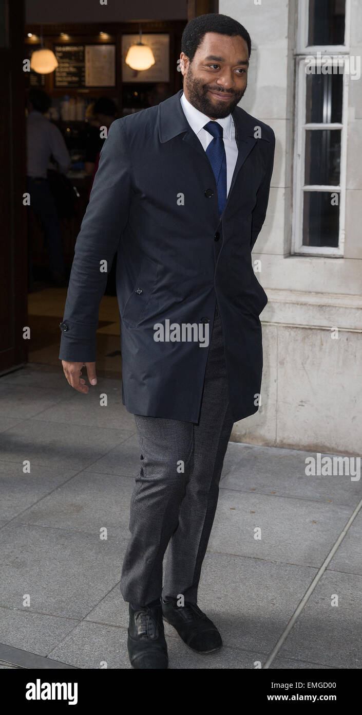 Chiwetel Ejiofor al di fuori della BBC studios in Portland Place offre: Chiwetel Ejiofor dove: Londra, Regno Unito quando: 17 Ott 2014 Foto Stock