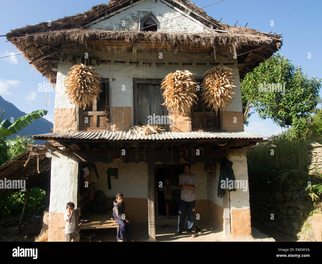 Nepalesi tradizionale casa familiare Lukla Nepal Asia Foto Stock