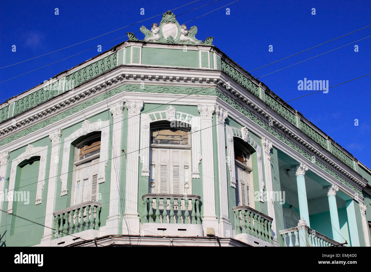 Decadendo era coloniale architettura Cienfuegos Cuba Foto Stock