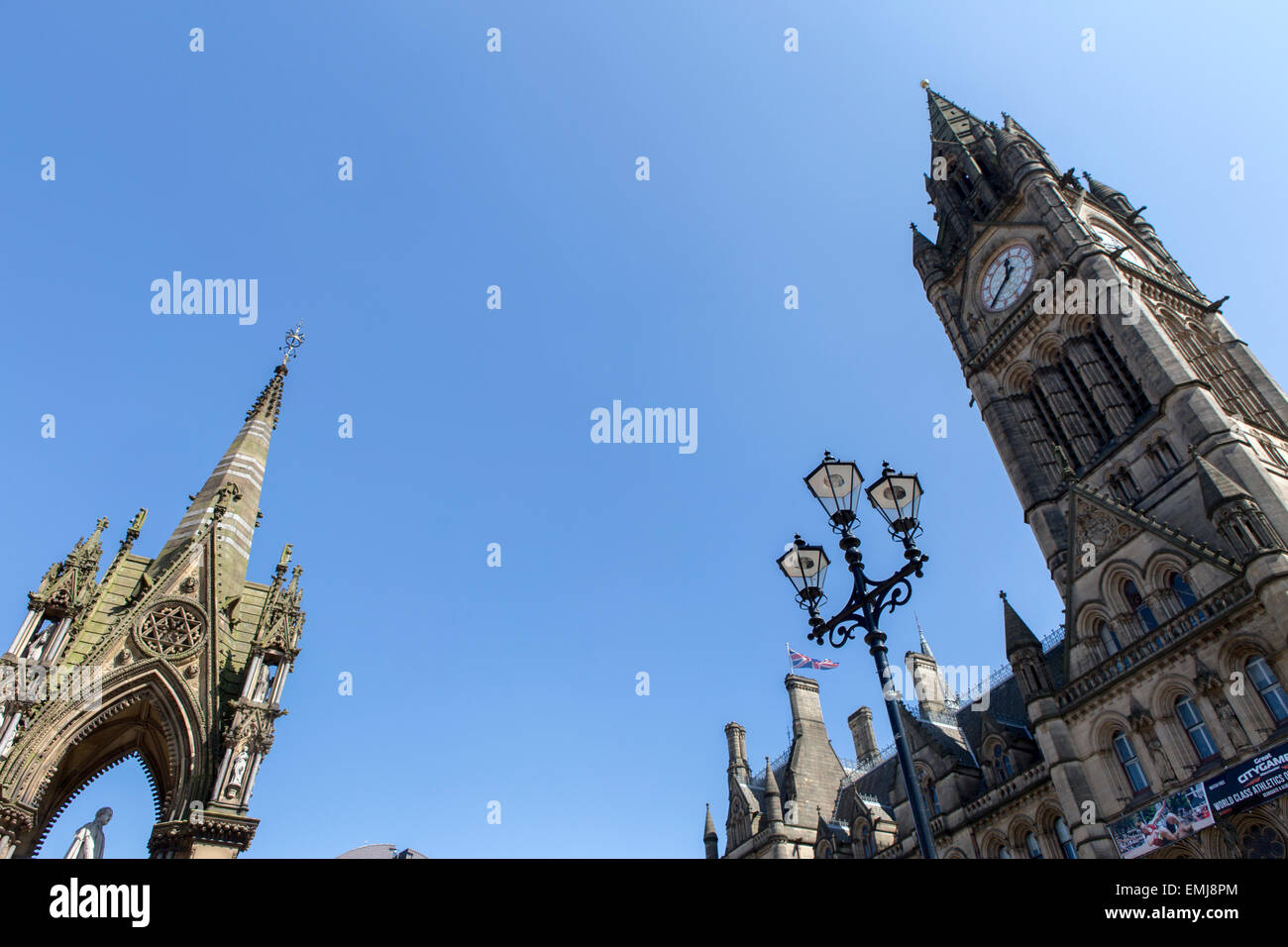 Manchester Town Hall (destro) , Albert Square , Manchester Foto Stock