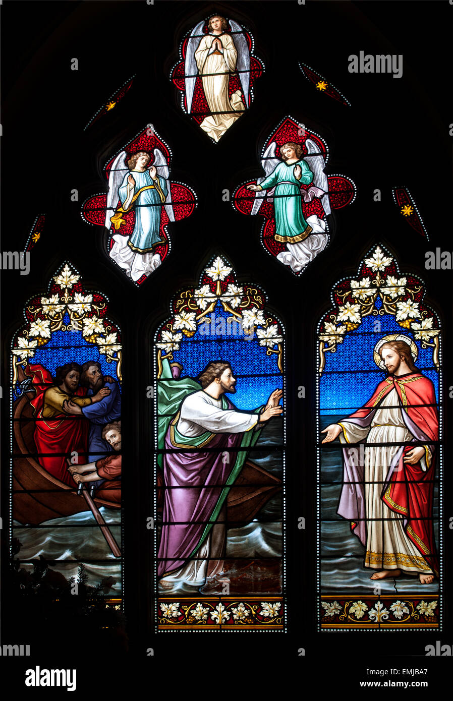 Jean-Baptiste Capronnier vetrate, la chiesa di San Pietro, Minsterworth, Gloucestershire, England, Regno Unito Foto Stock