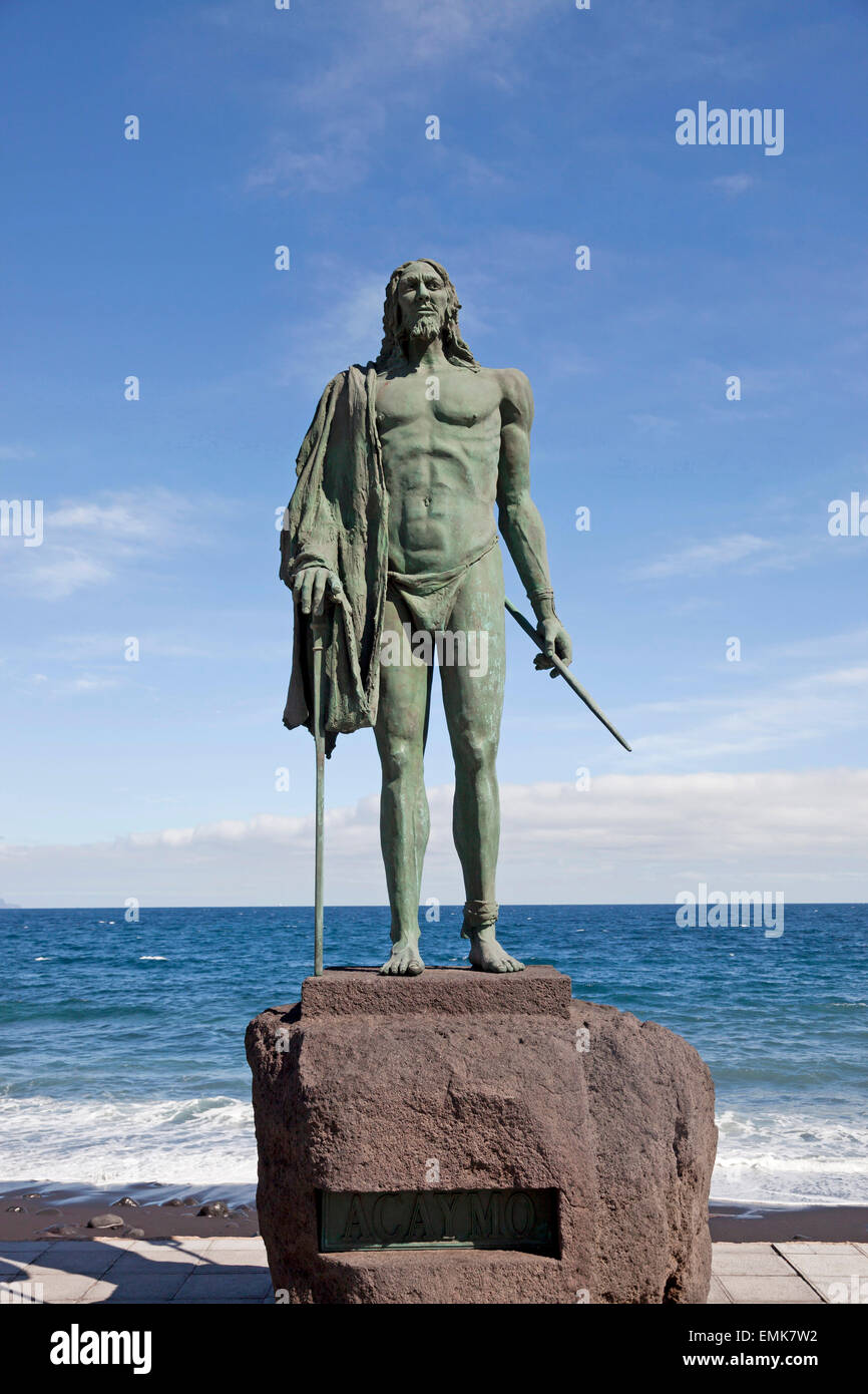Statua di re Guanche Mencey Acaymo, sul lungomare, candelaria, Tenerife, Isole Canarie, Spagna Foto Stock