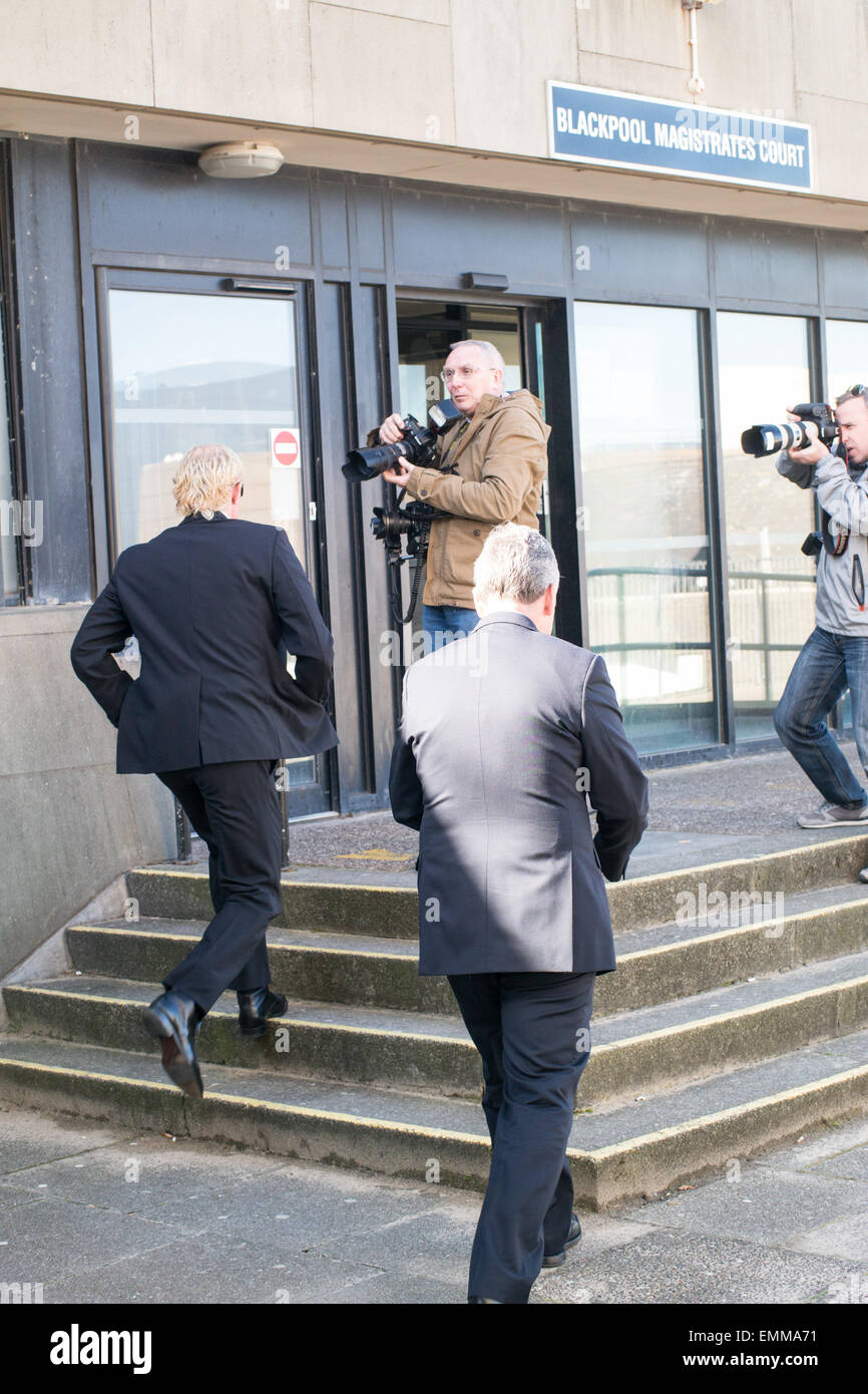 Blackpool Regno Unito, 22 aprile 2015. news, Ex calciatore Colin Hendry arriva a Blackpool magistrati corte su una bevanda carica di azionamento. L'ex scottish player internazionale e Blackpool fc hastely manager rende il suo modo alla corte di credito entrata: Gary Telford/Alamy Live News Foto Stock