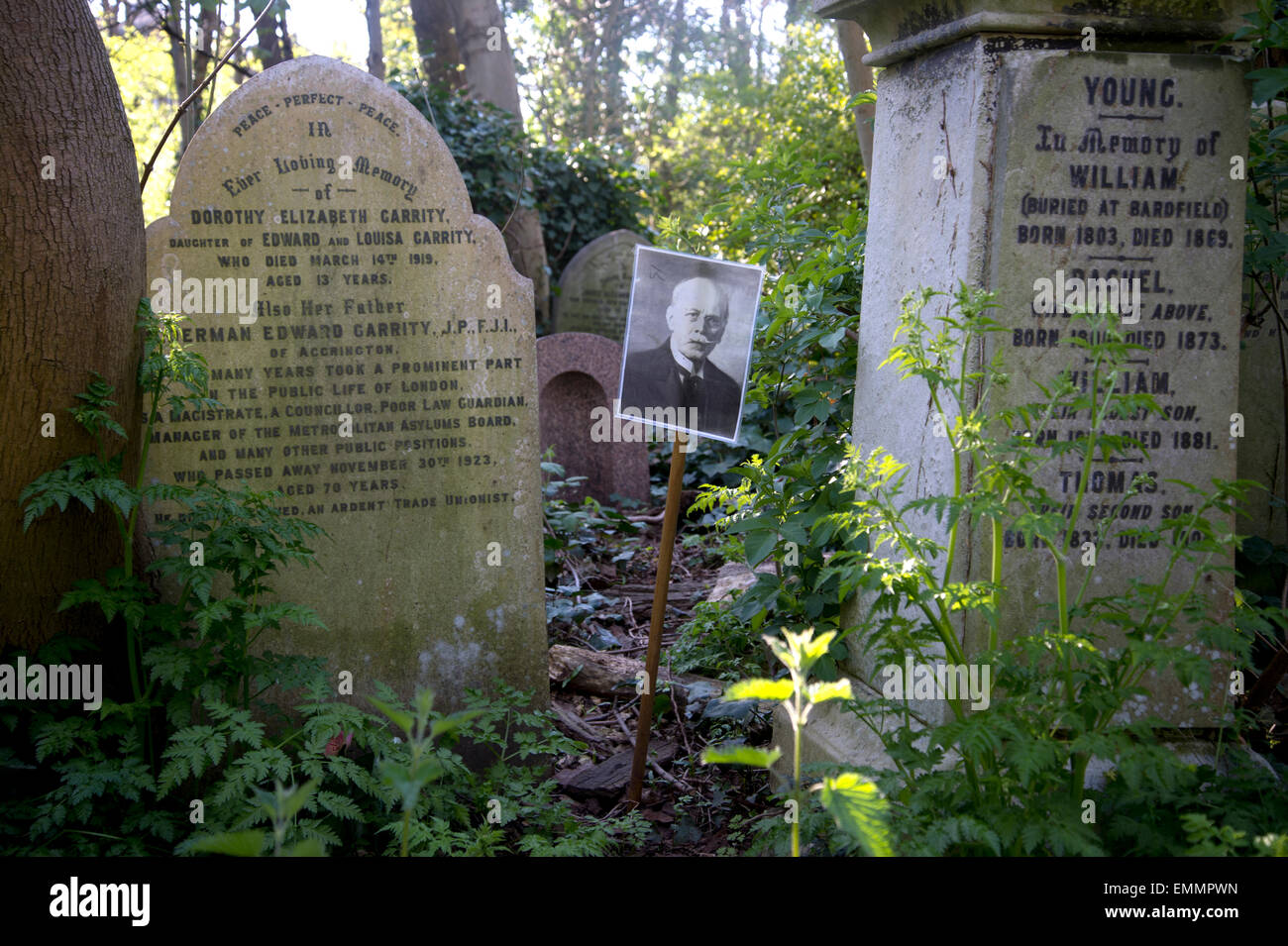 Hackney, Londra. Abney il cimitero di strada, Stoke Newington, Hackney. Foto Stock