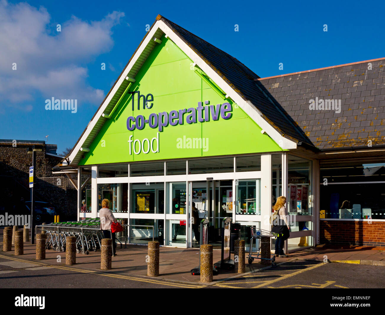 Co-operativa supermercato alimentare esterno in Seaton Devon UK Foto Stock