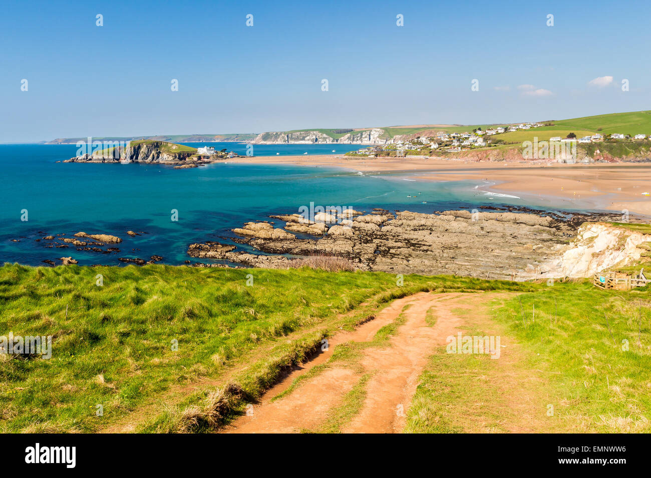 Avvicinando Bantham Beach sulla costa percorso Devon England Regno Unito Europa Foto Stock