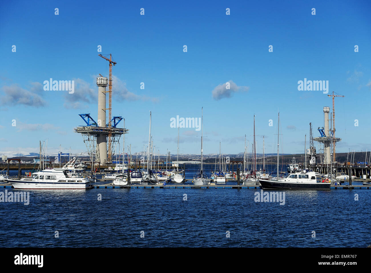 Pilastri per il nuovo Ponte di Forth. Queensferry Crossing. Foto Stock