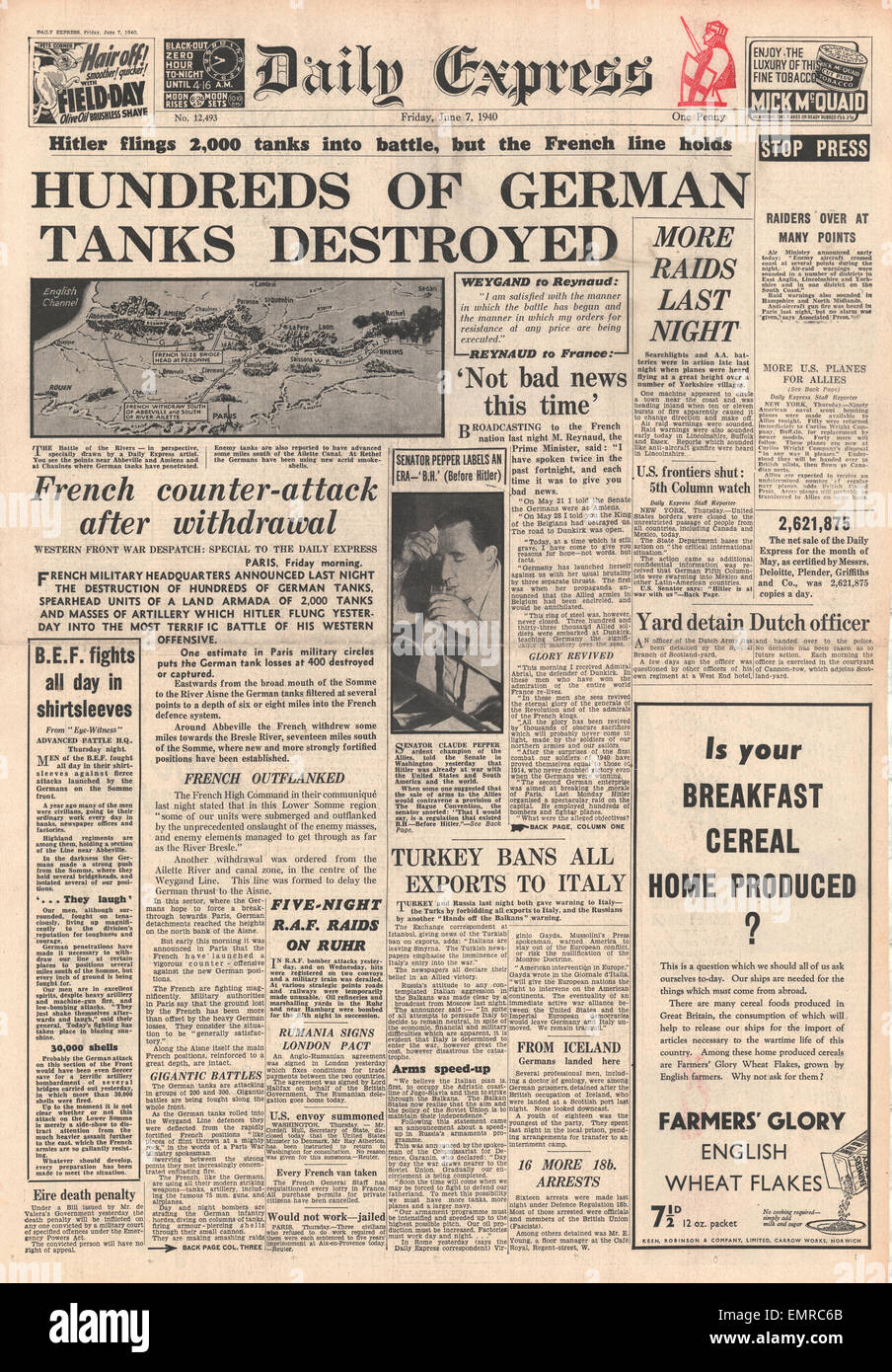 1940 front page Daily Express le forze tedesche dirigetevi a sud verso Parigi esercito francese halt anticipo di carri armati tedeschi Foto Stock
