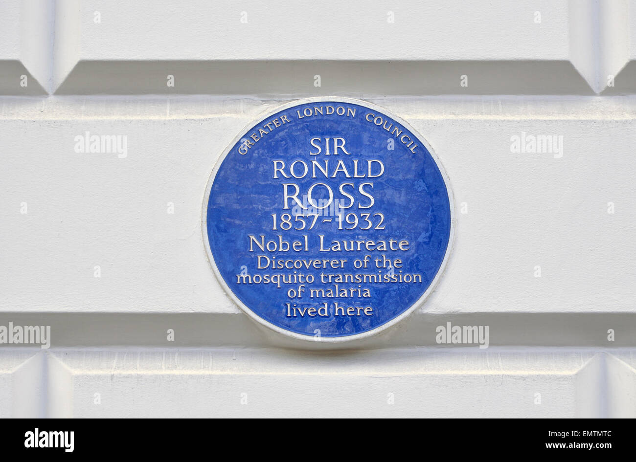 Londra, Inghilterra, Regno Unito. Blu Commemorative Plaque: 'Sir Ronald Ross 1857-1932 Premio Nobel, scopritore di zanzara trasmissione.. Foto Stock