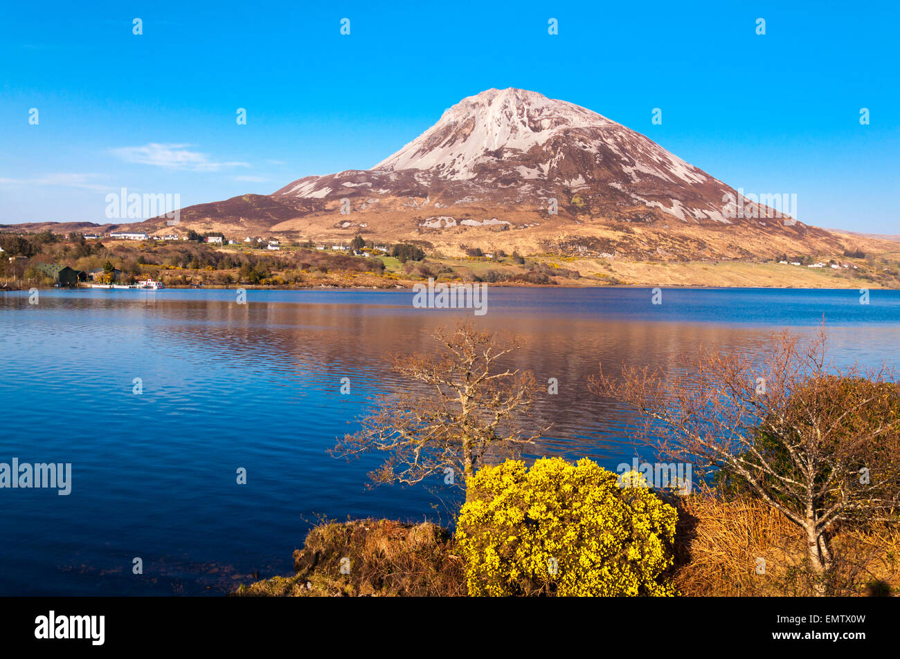 Mount Errigal, un Earagail, un 751-metro (2,464 ft) montagna vicino a Gweedore nella Contea di Donegal, Irlanda. Foto Stock