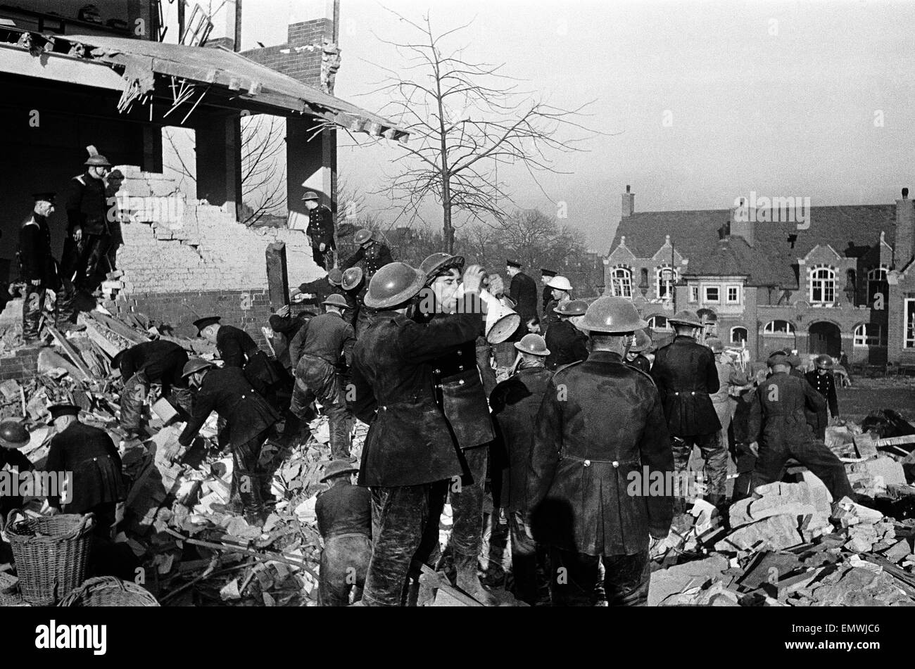 Danni della bomba a Invicta Road, East Greenwich, Londra durante la Seconda Guerra Mondiale. Il 14 novembre 1940. Foto Stock