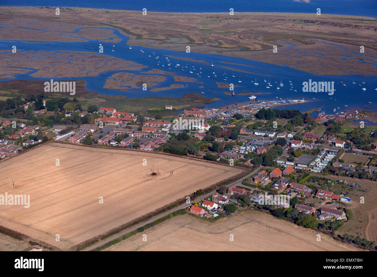 Brancater Staithe villaggio ed un porto Norfolk dall'aria Foto Stock