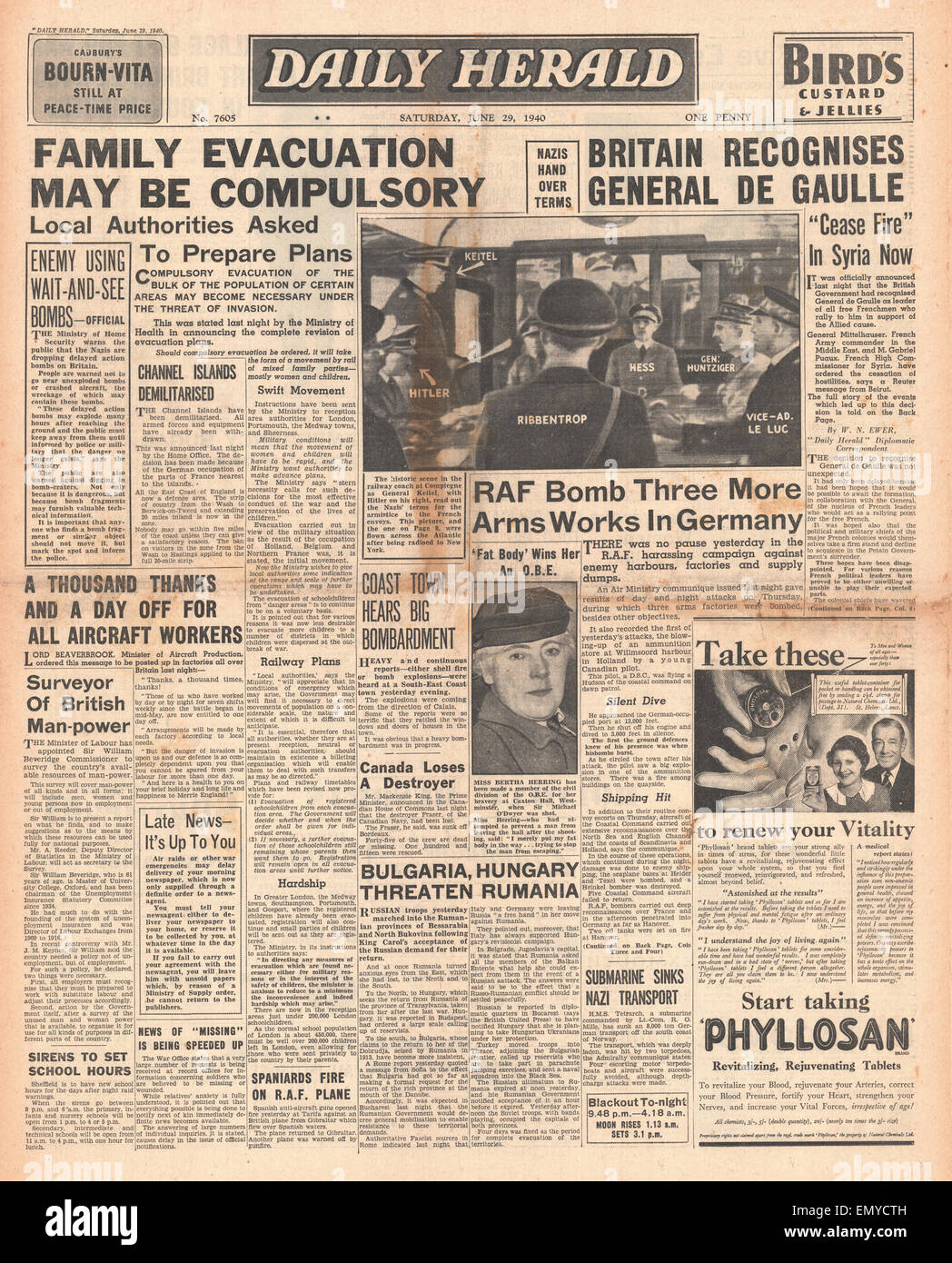1940 front page Daily Herald di evacuazione della famiglia può essere obbligatoria, la Gran Bretagna riconosce il generale De Gaulle come libera leader francese Foto Stock