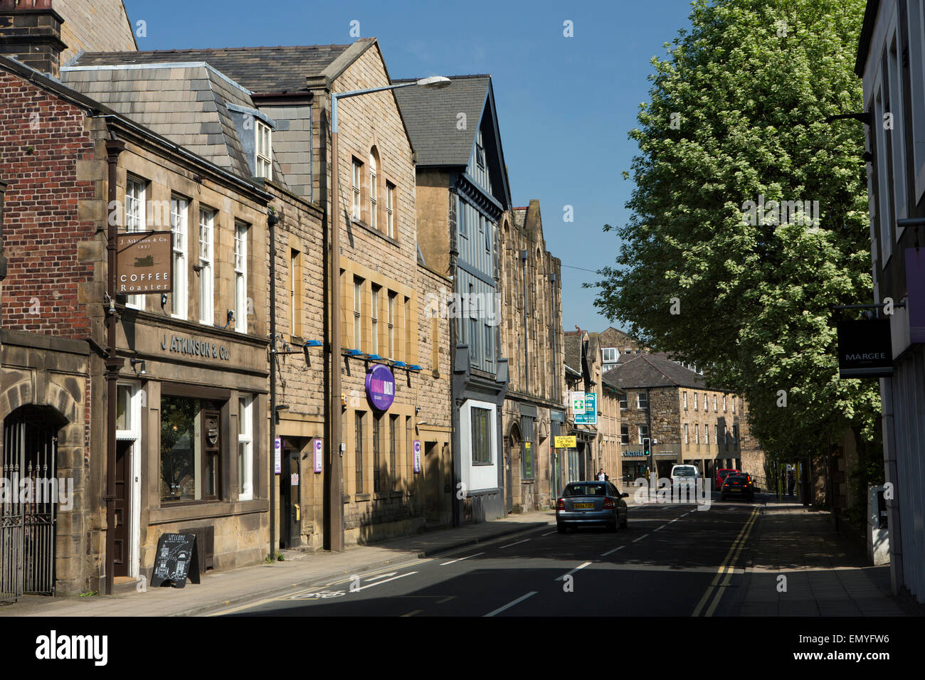 Regno Unito, Inghilterra, Lancashire, Lancaster, Cina Street, J Atkinson's tea e coffee shop stabilito 1832 Foto Stock