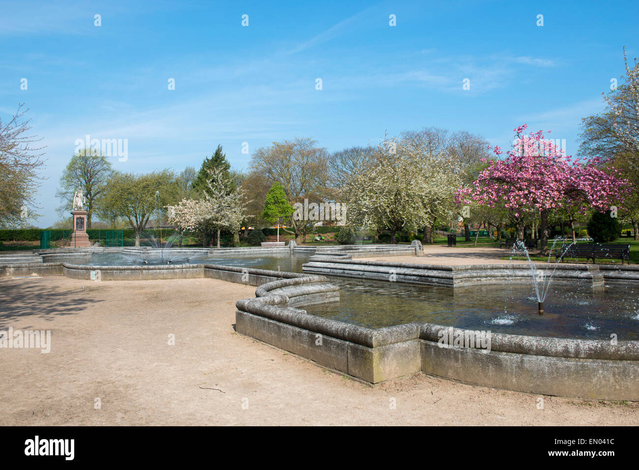 Memorial Gardens at Victoria Embankment nei prati, Nottingham England Regno Unito Foto Stock