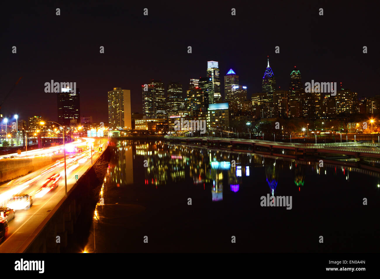 Vista notturna della Philadelphia City Centre Foto Stock