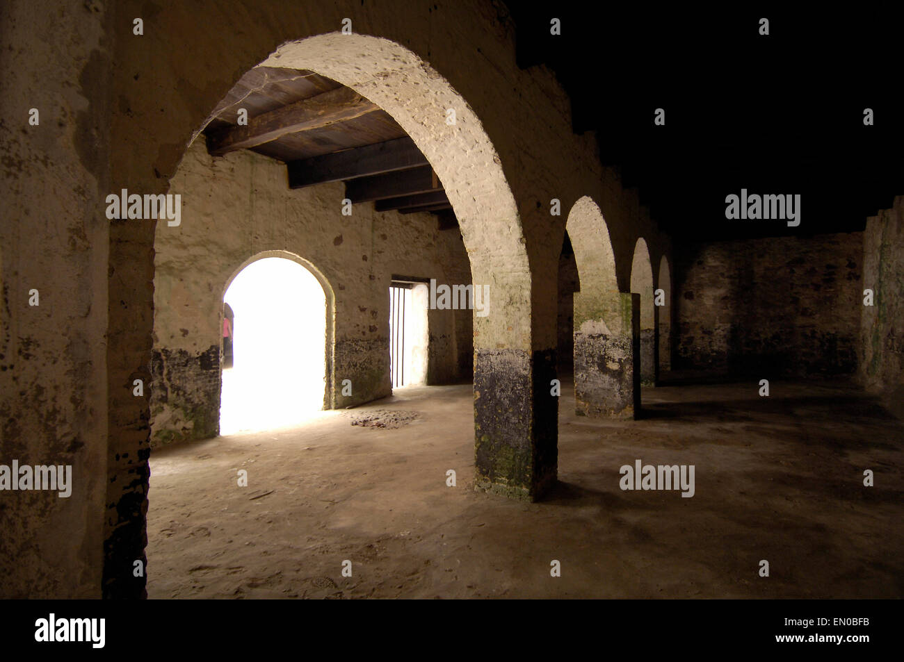 Slave zone di contenimento in Elmina Slave nel castello di Elmina, Ghana, Africa occidentale. Foto Stock