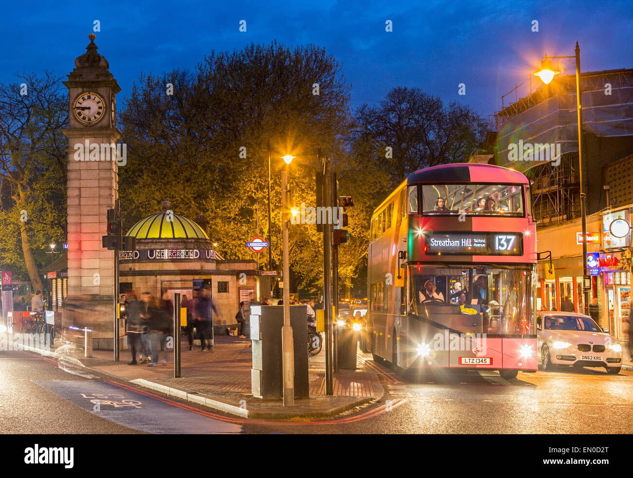 Itinerari Segreti di Palazzo Ducale e il tubo di notte Clapham Old Town London REGNO UNITO Foto Stock