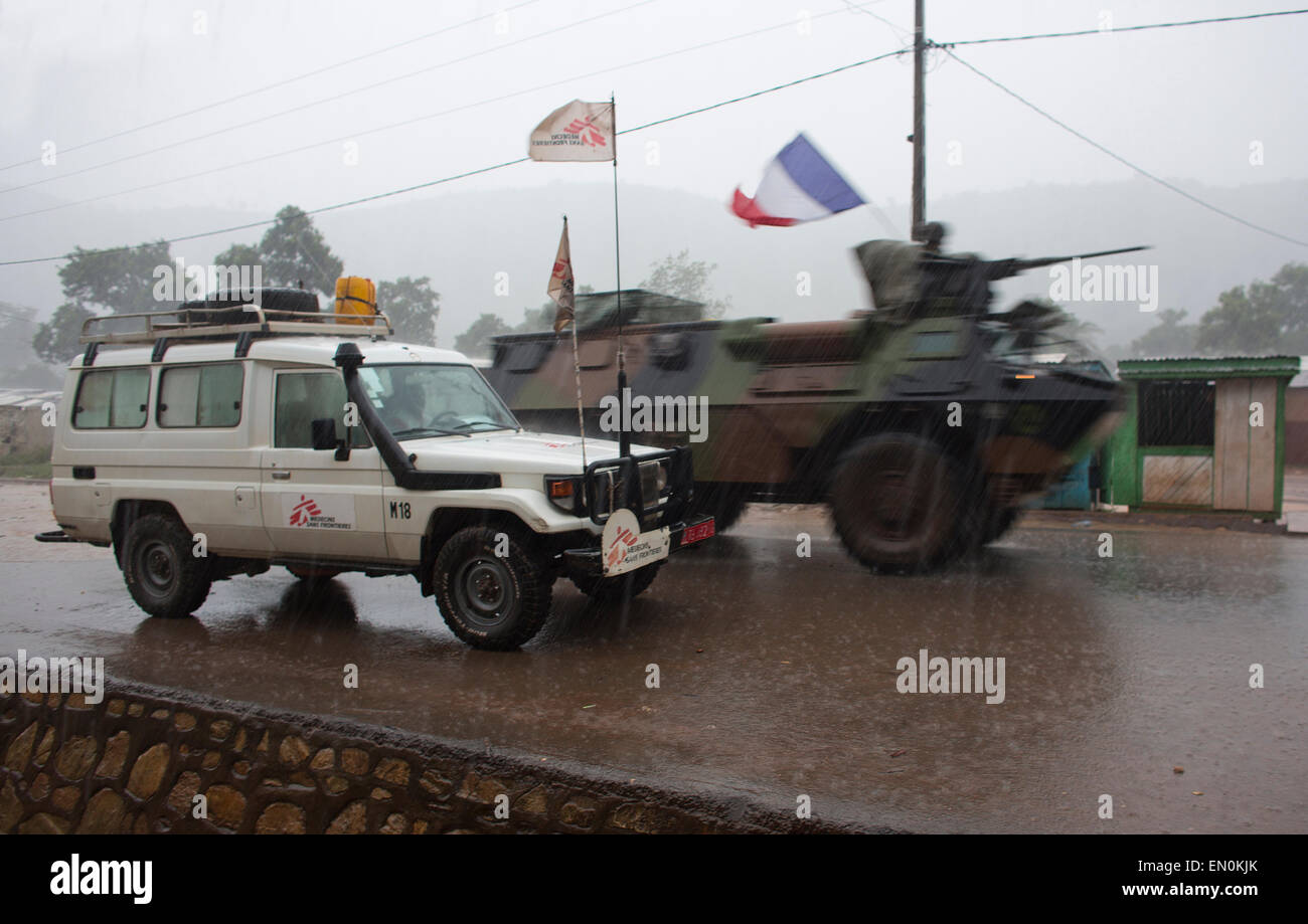 Francese custodi della pace a protezione di una enclave musulmana vicino a Bangui nella Repubblica Centrafricana Foto Stock