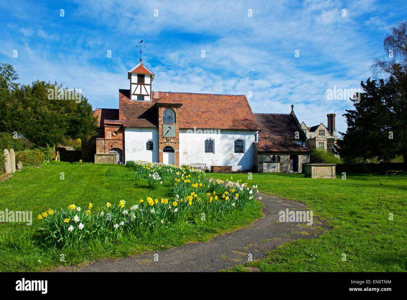 San Bartolomeo è la Chiesa, accanto alla hall Benthall, una proprietà del National Trust, vicino Broseley, Shropshire, Inghilterra, Regno Unito Foto Stock