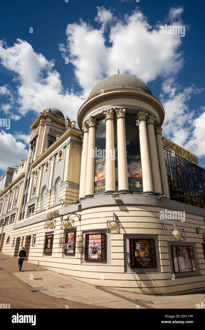 Regno Unito, Inghilterra, Yorkshire, Bradford, Morley Street, Teatro Alhambra Foto Stock